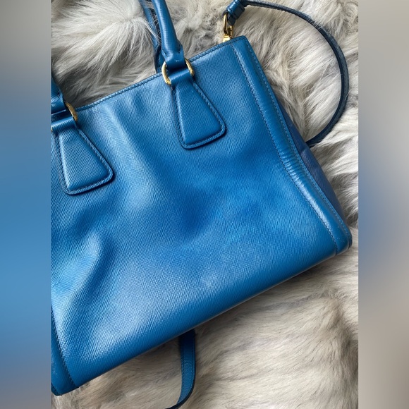 🩵Prada🩵 mini bicolor Galleria saffiano leather blue two tone gold crossbody bag - Picture 4 of 8